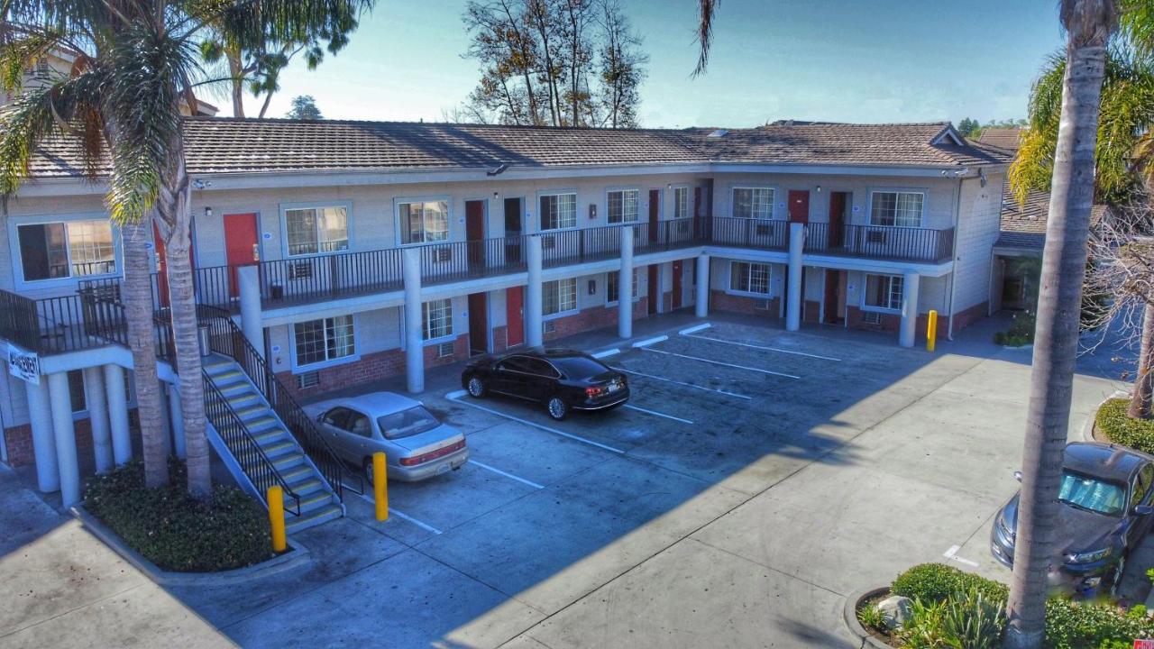 Americas Best Value Inn Oxnard-Port Hueneme Exterior foto
